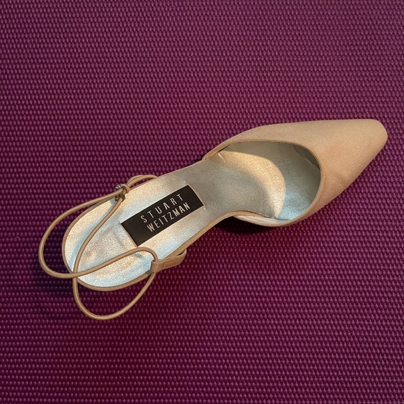 Stuart Weitzman’s slingback pumps in magic oyster sparkle lame ✨ - Picture 4 of 10